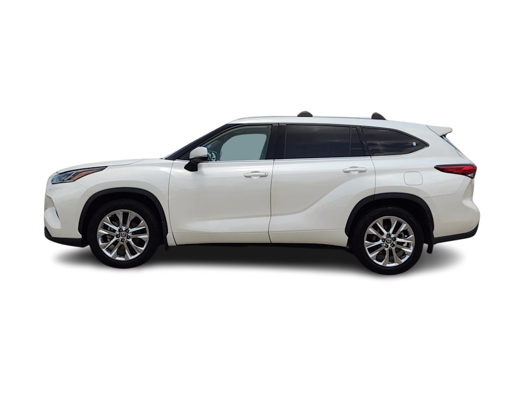 Thumbnail: 2020 Toyota Highlander - 3