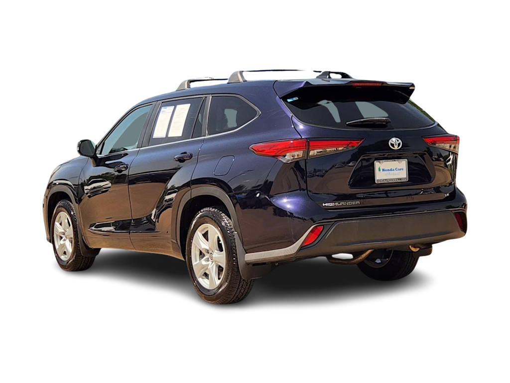 Thumbnail: 2023 Toyota Highlander - 4