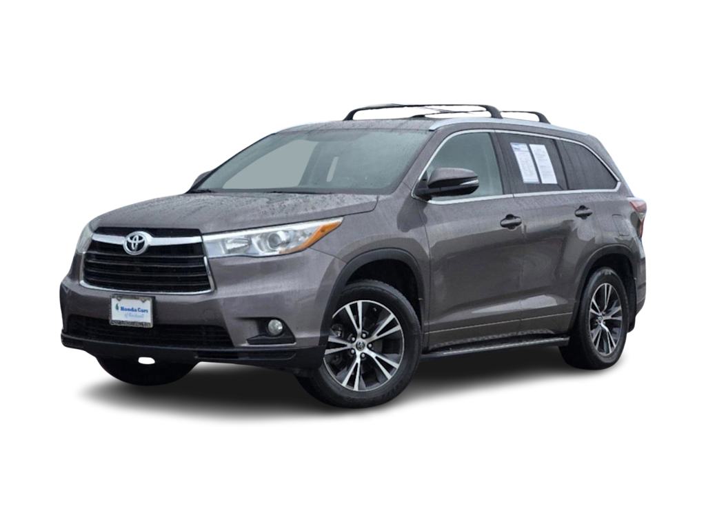 Used 2016 Toyota Highlander XLE with VIN 5TDKKRFH2GS141941 for sale in Medford, OR