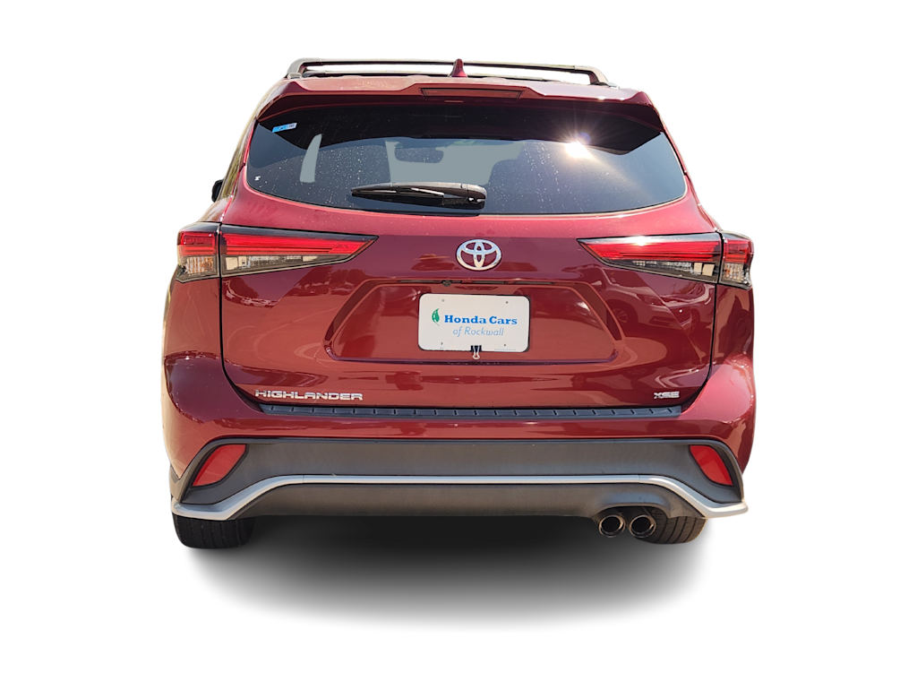 Thumbnail: 2022 Toyota Highlander - 8