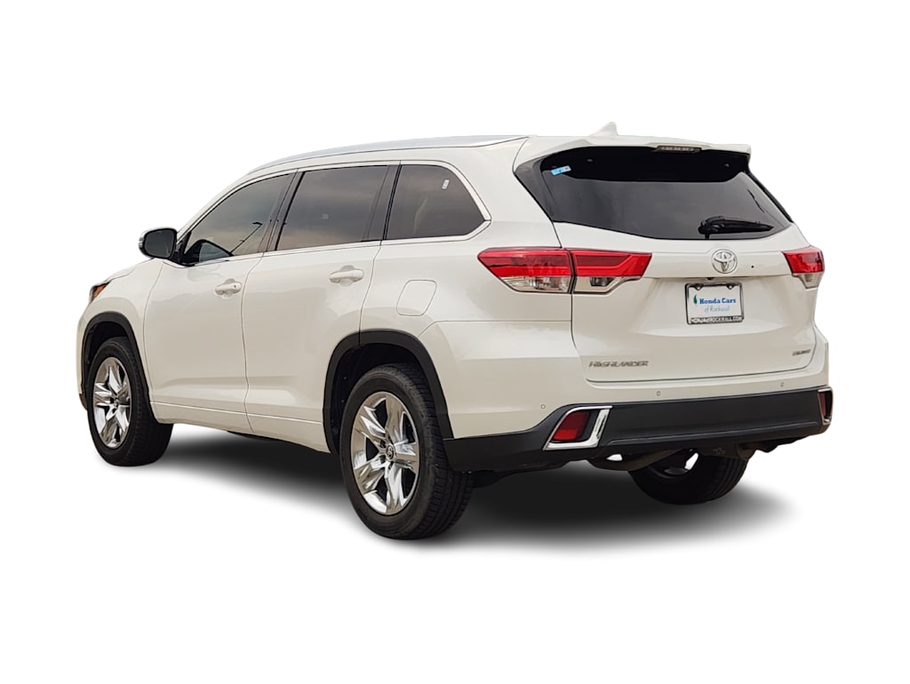 Thumbnail: 2019 Toyota Highlander - 4