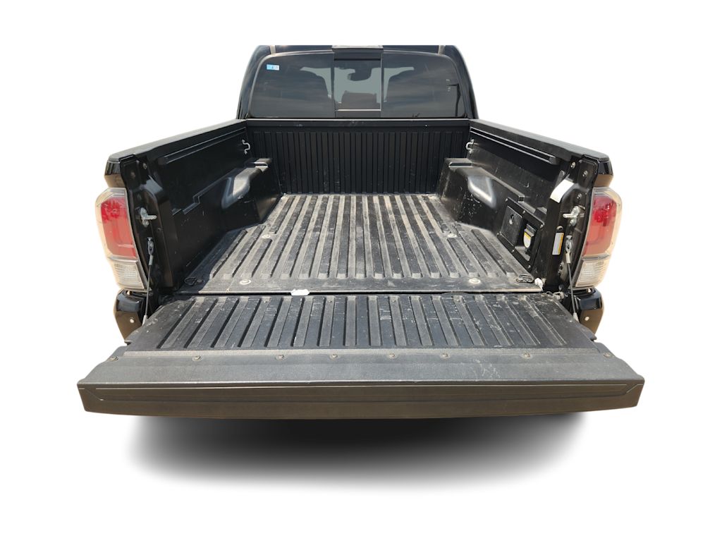 Thumbnail: 2021 Toyota Tacoma - 18