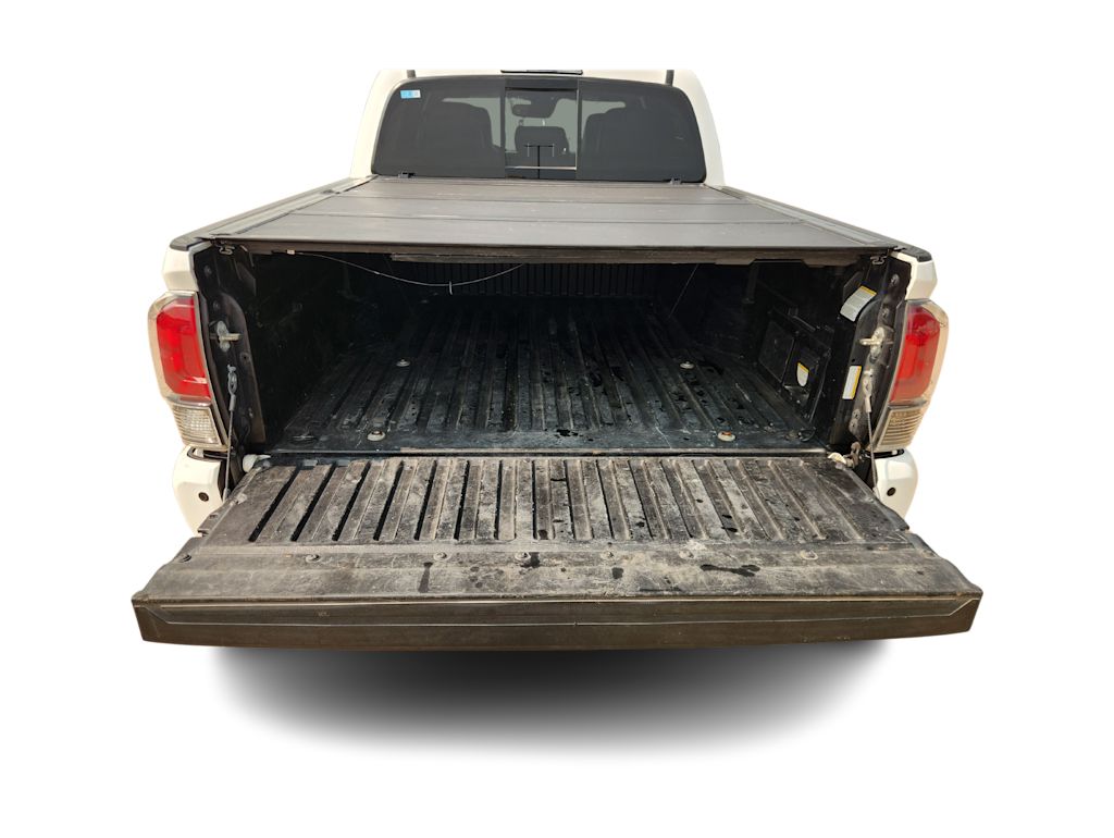 Thumbnail: 2019 Toyota Tacoma - 16