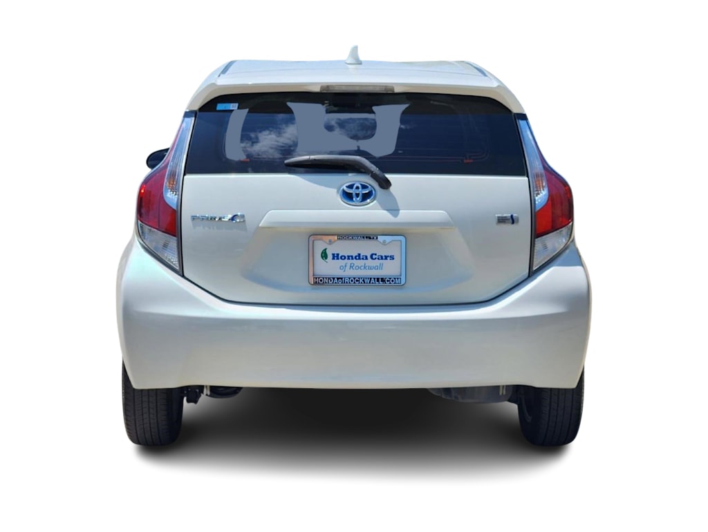 Thumbnail: 2016 Toyota Prius c - 5