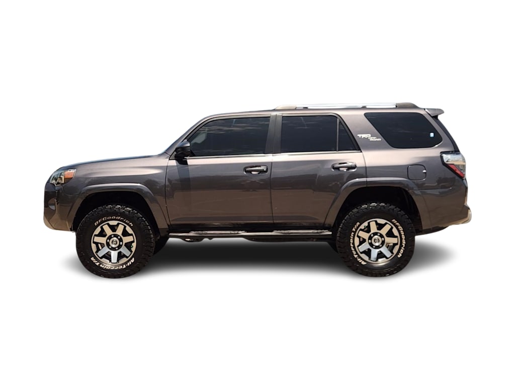 Thumbnail: 2018 Toyota 4Runner - 3