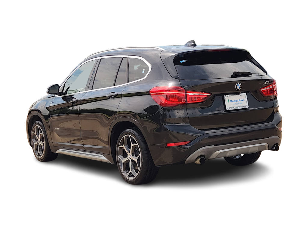 Thumbnail: 2016 BMW X1 - 4