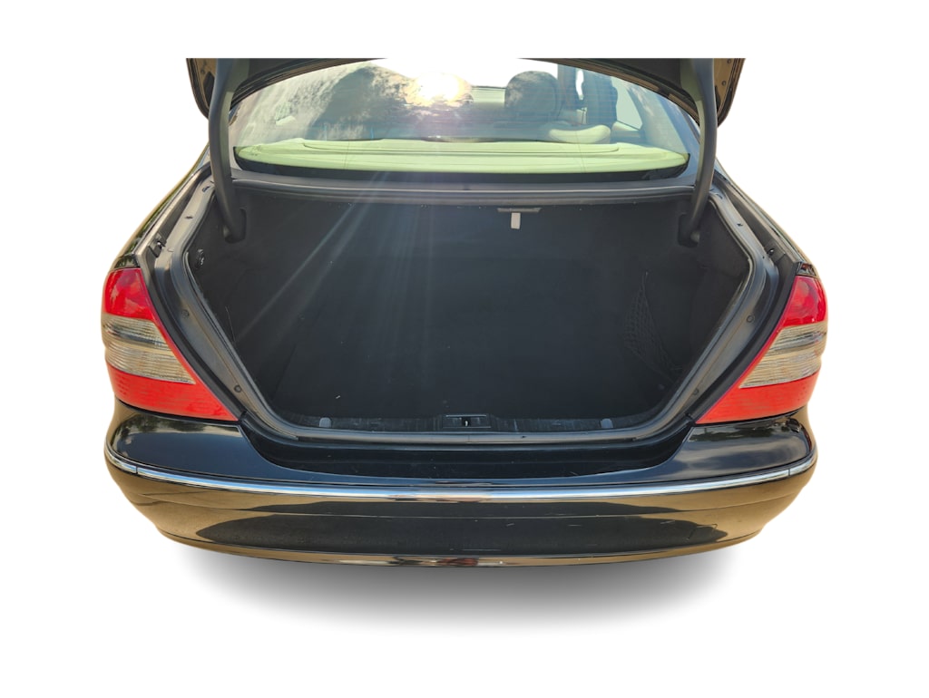 Thumbnail: 2009 Mercedes-Benz E-Class - 18