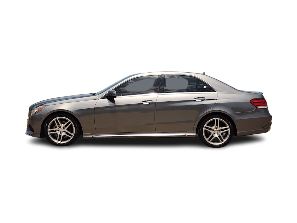 Thumbnail: 2016 Mercedes-Benz E-Class - 3