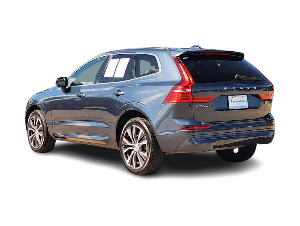 Thumbnail: 2022 Volvo XC60 - 4