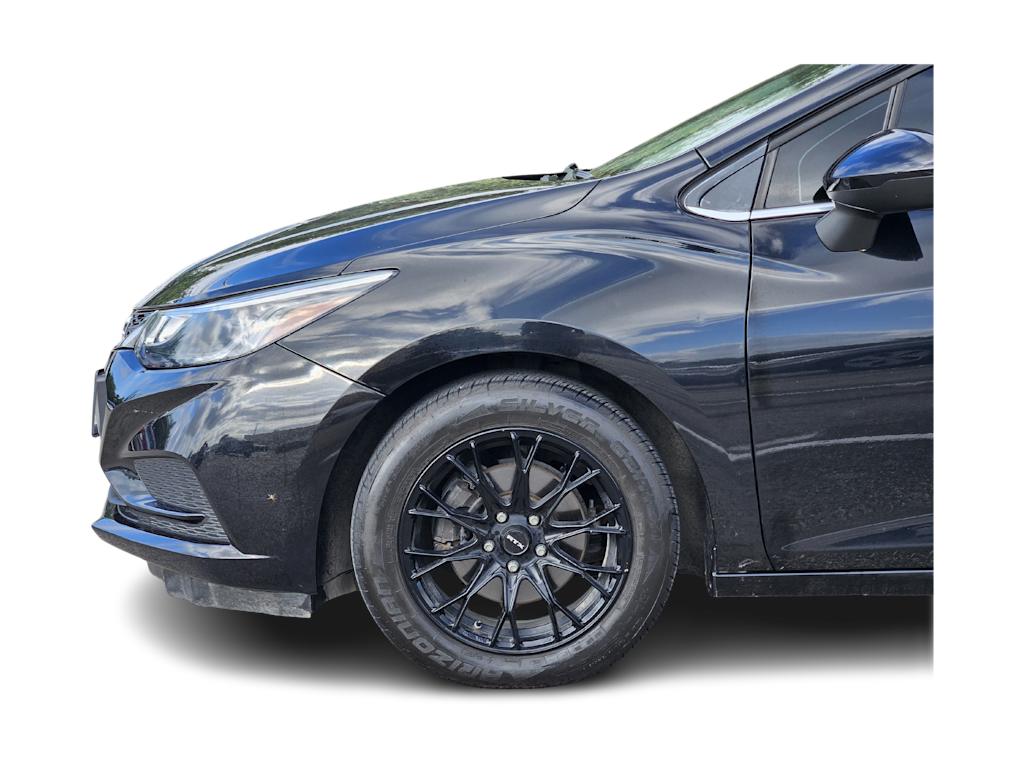 Thumbnail: 2018 Chevrolet Cruze - 21