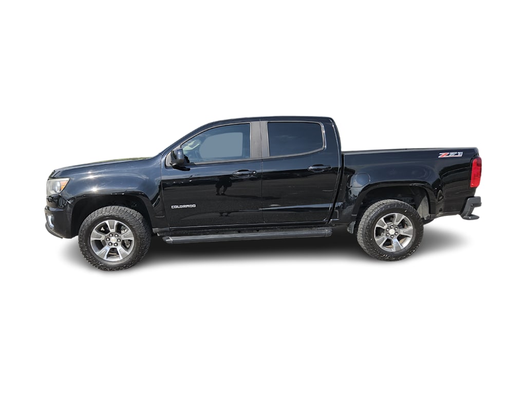 Thumbnail: 2019 Chevrolet Colorado - 3