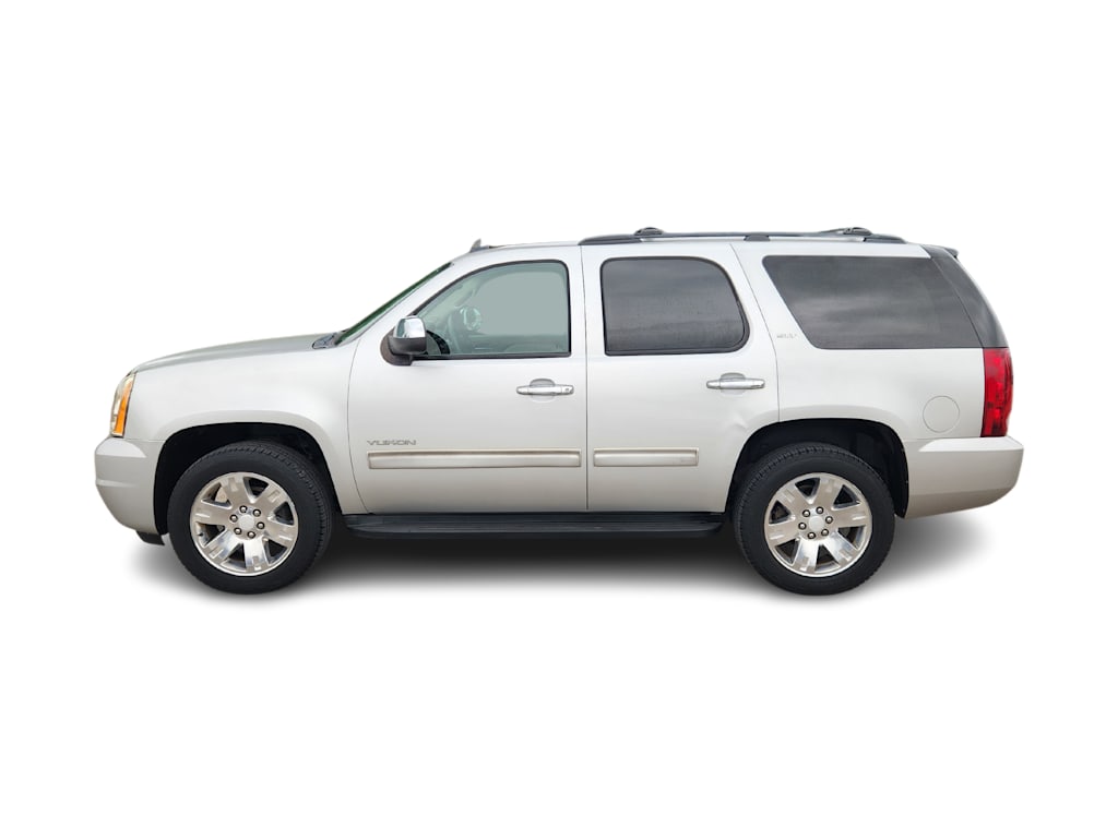 Thumbnail: 2011 GMC Yukon - 3