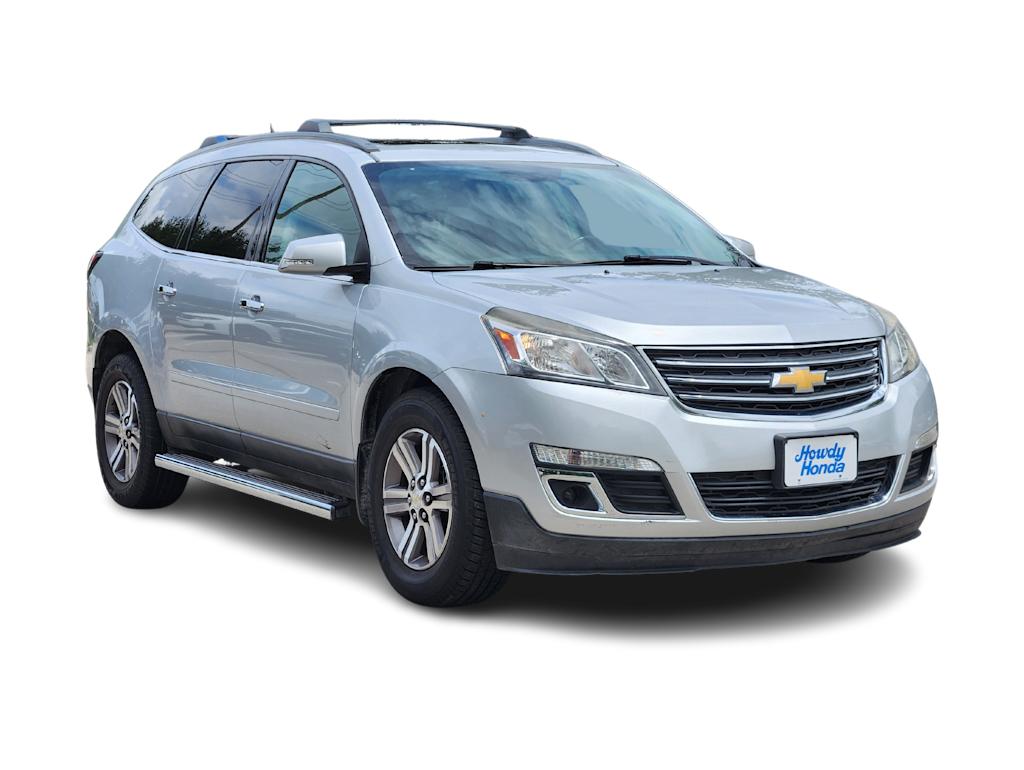 Thumbnail: 2017 Chevrolet Traverse - 19