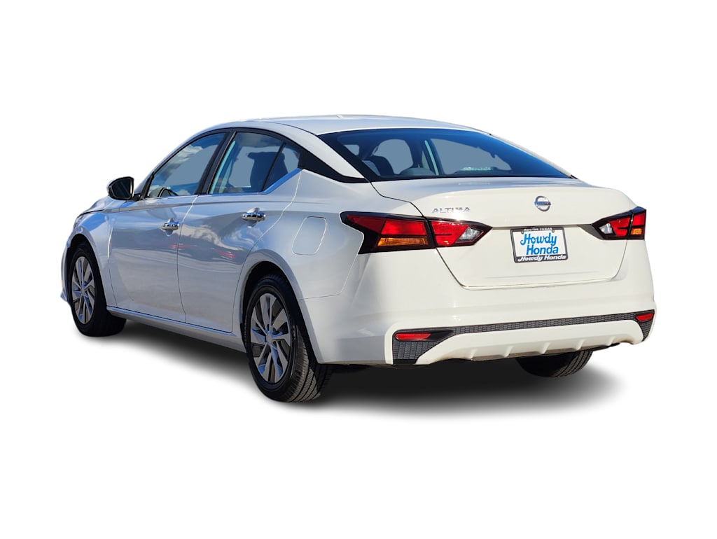 Thumbnail: 2021 Nissan Altima - 4