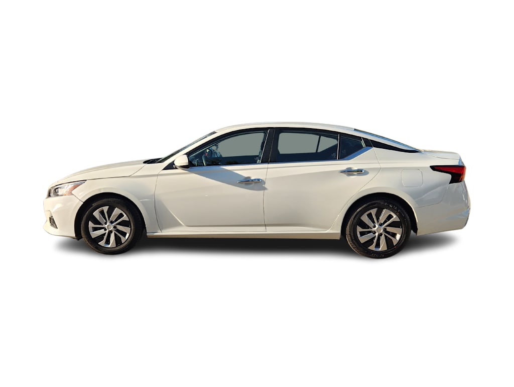 Thumbnail: 2021 Nissan Altima - 3