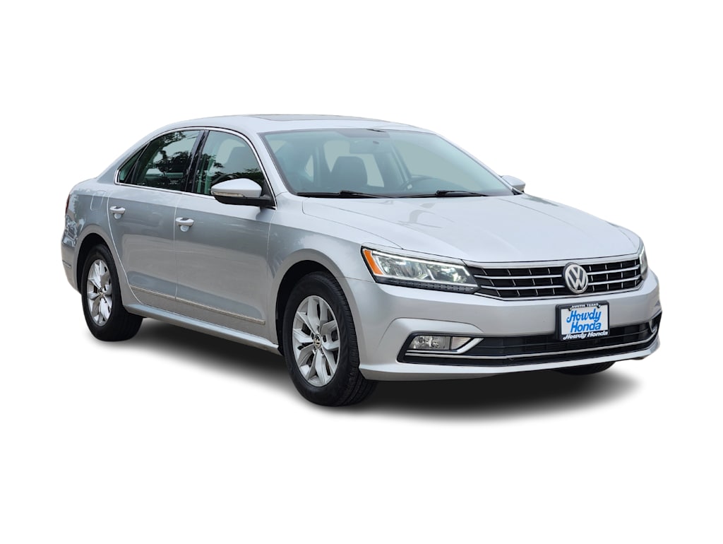 Thumbnail: 2016 Volkswagen Passat - 19