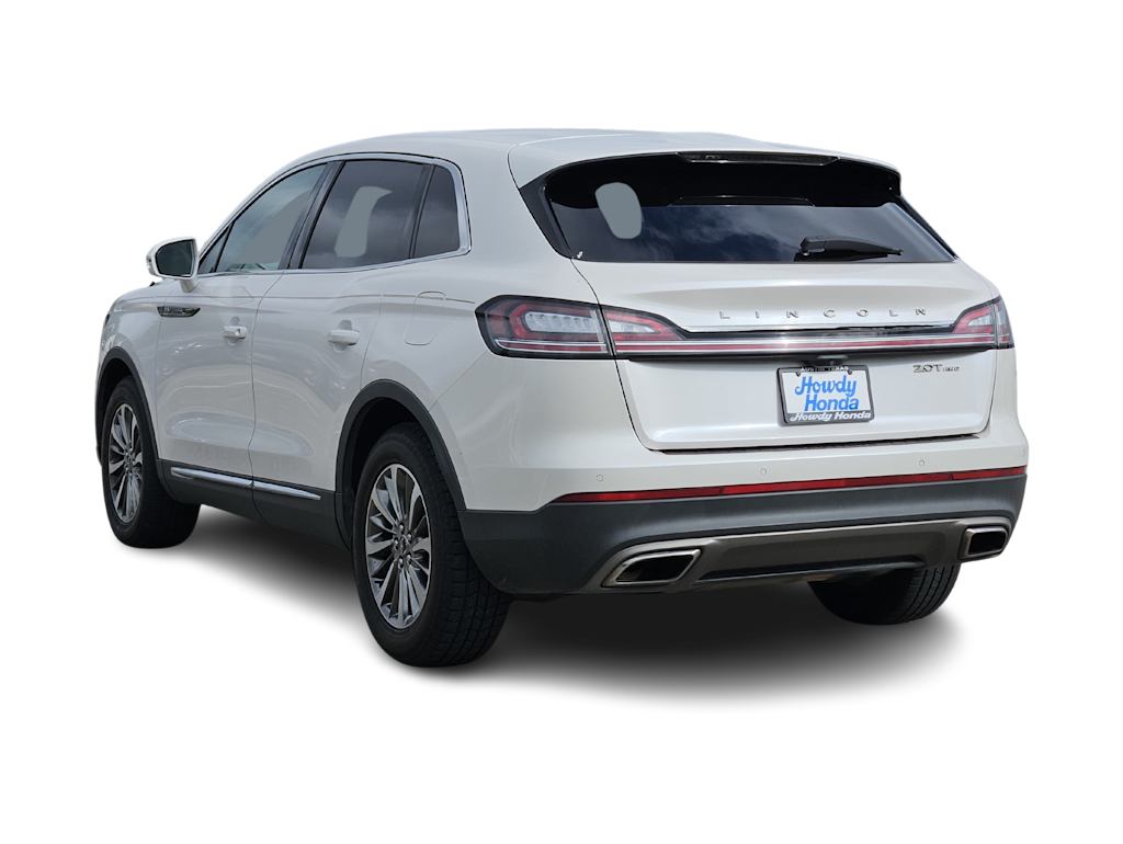 Thumbnail: 2019 Lincoln Nautilus - 4