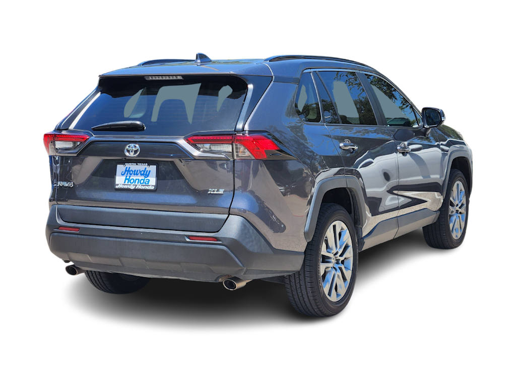 Thumbnail: 2022 Toyota RAV4 - 19