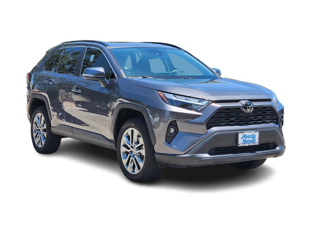 Thumbnail: 2022 Toyota RAV4 - 18