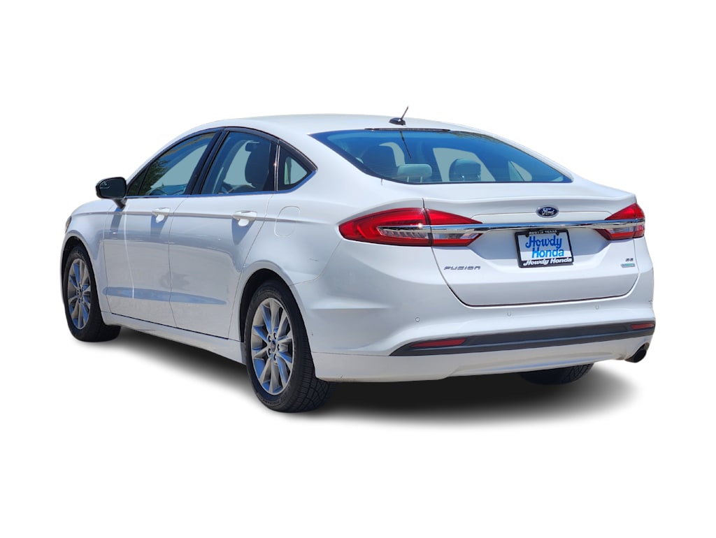 Thumbnail: 2017 Ford Fusion - 4