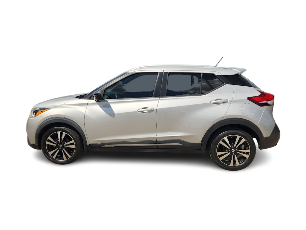 Thumbnail: 2019 Nissan Kicks - 3