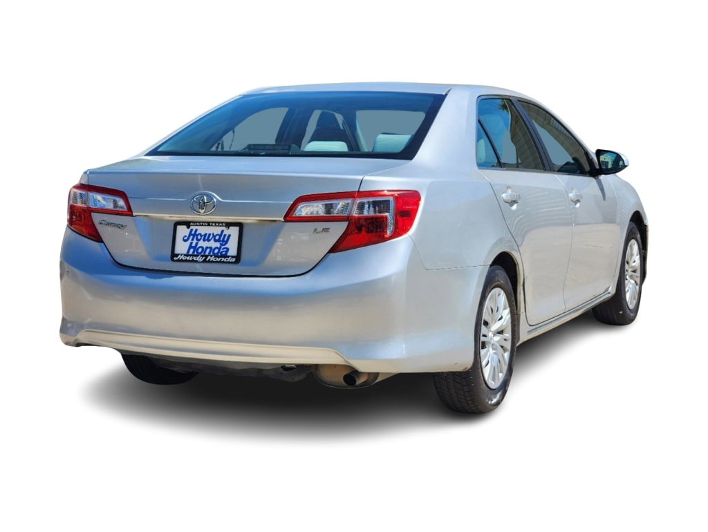 2012 Toyota Camry LE 19