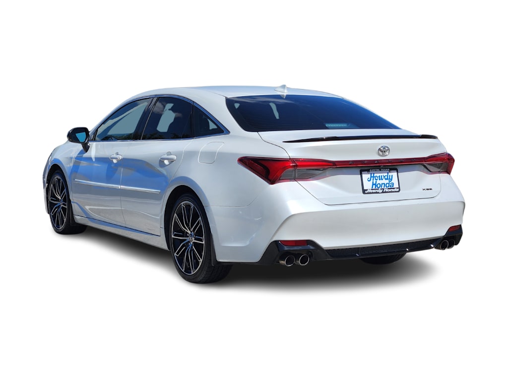 Thumbnail: 2019 Toyota Avalon - 4
