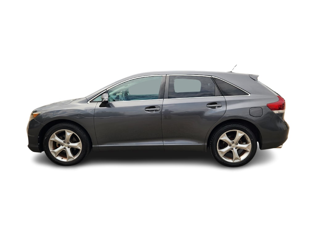 Thumbnail: 2013 Toyota Venza - 3