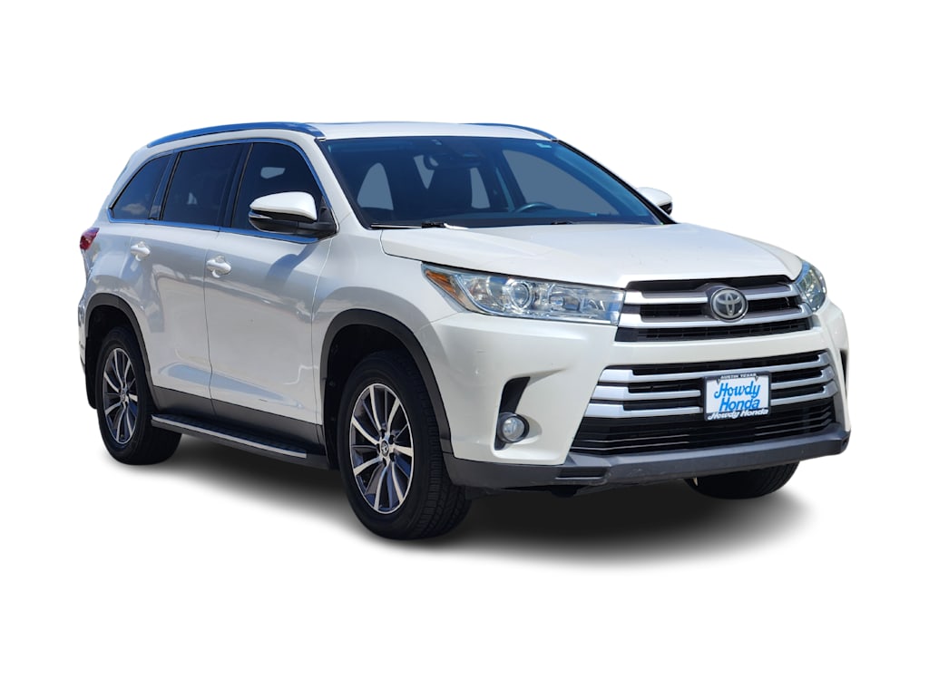 Thumbnail: 2019 Toyota Highlander - 19