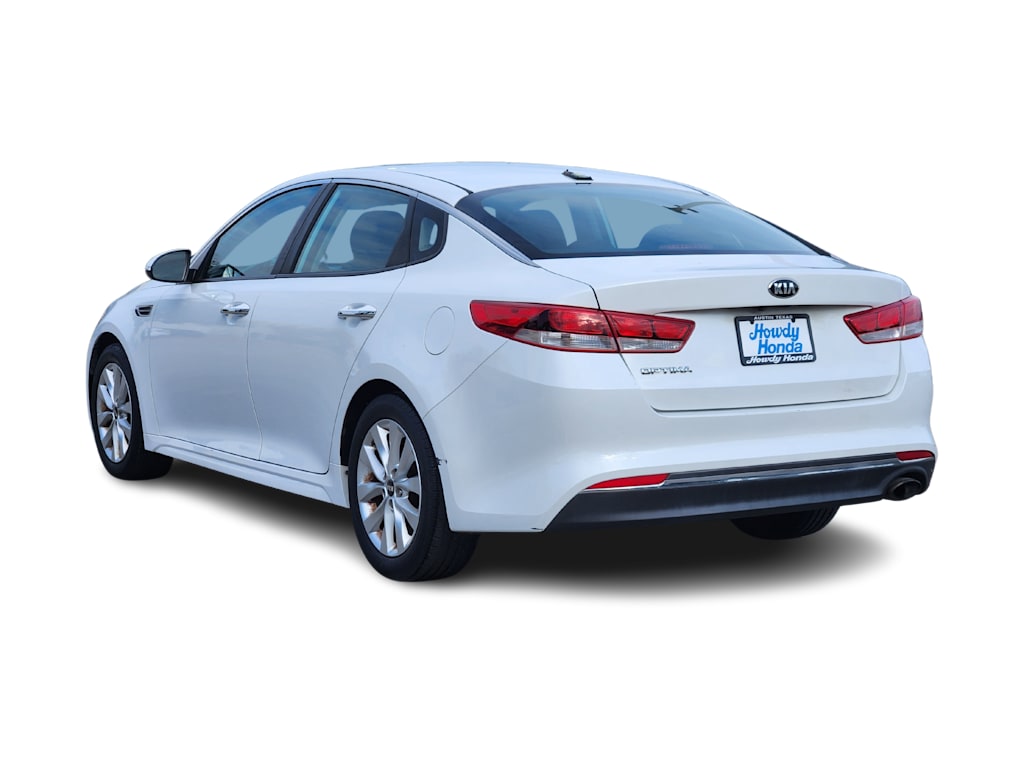 Thumbnail: 2017 Kia Optima - 4