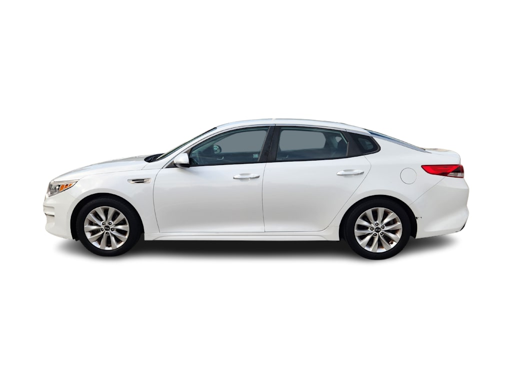 Thumbnail: 2017 Kia Optima - 3