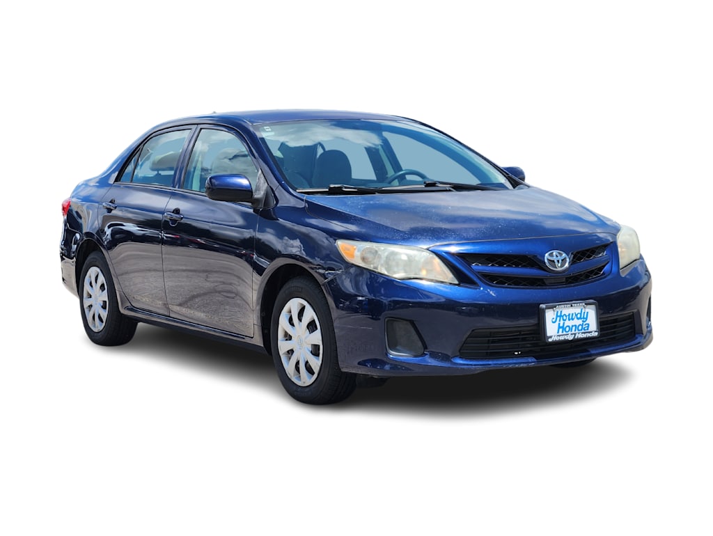 Thumbnail: 2013 Toyota Corolla - 18