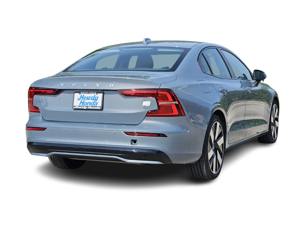 Thumbnail: 2023 Volvo S60 - 20