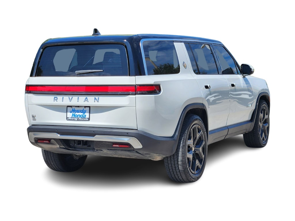 Thumbnail: 2023 Rivian R1S - 17