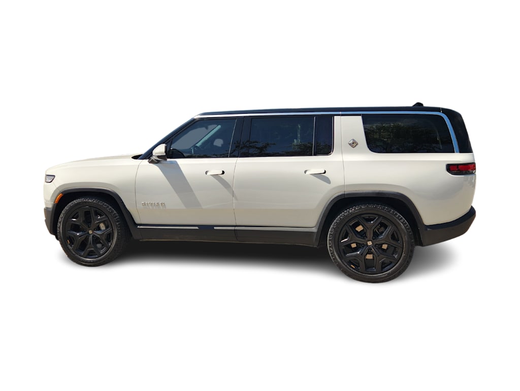 Thumbnail: 2023 Rivian R1S - 3