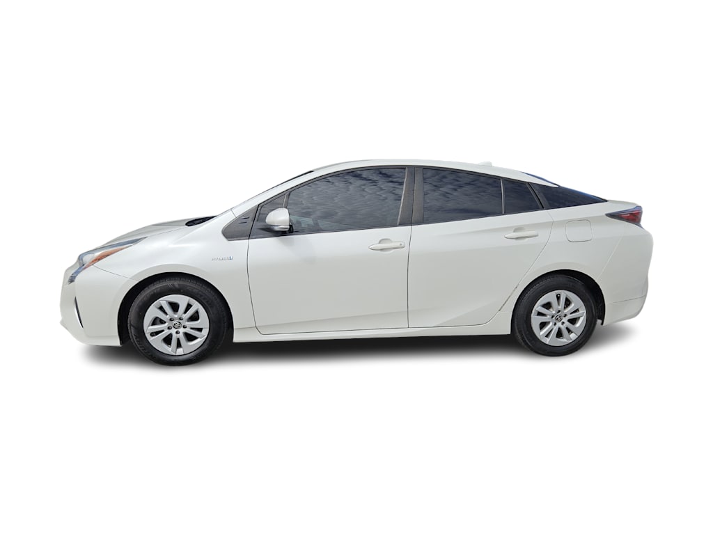 Thumbnail: 2016 Toyota Prius - 3