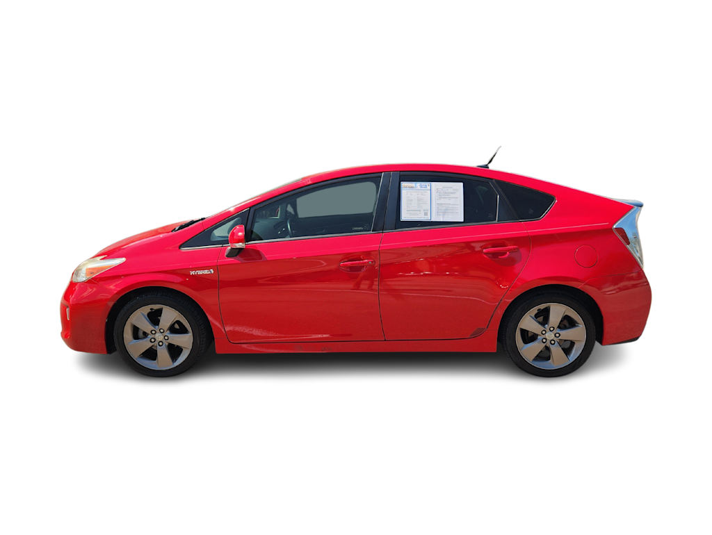 Thumbnail: 2015 Toyota Prius - 3