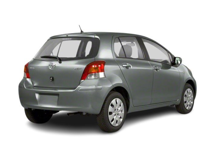 Thumbnail: 2010 Toyota Yaris - 14