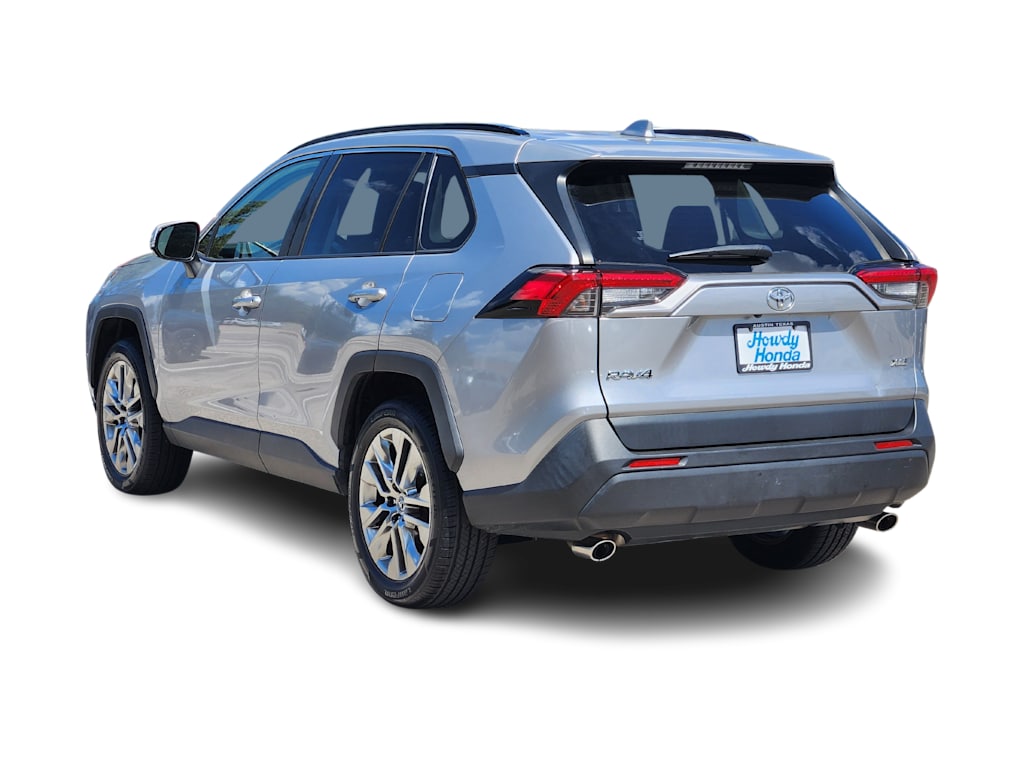 Thumbnail: 2019 Toyota RAV4 - 4