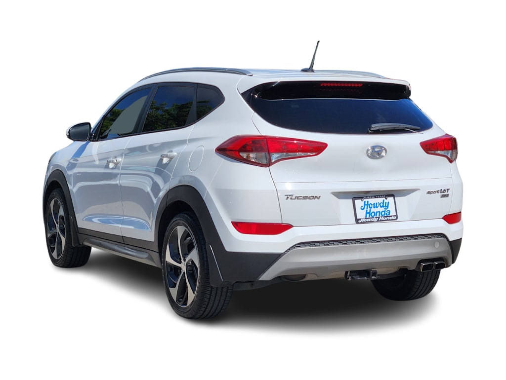 Thumbnail: 2017 Hyundai Tucson - 4