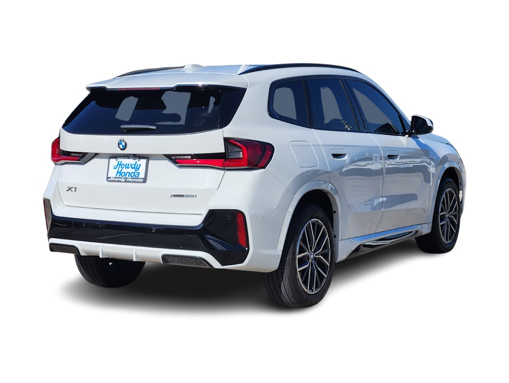 Thumbnail: 2023 BMW X1 - 20