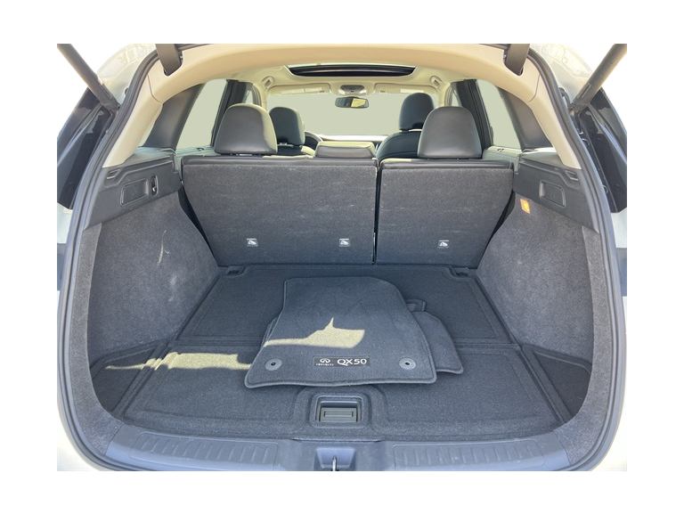 2021 INFINITI QX50 Essential 16