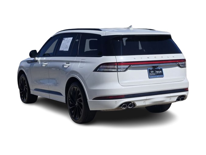 Thumbnail: 2023 Lincoln Aviator - 4
