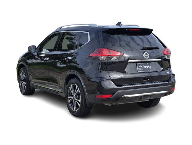 Thumbnail: 2017 Nissan Rogue - 4