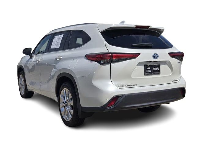 Thumbnail: 2023 Toyota Highlander - 4