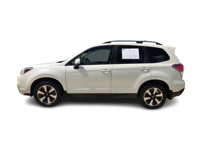 Thumbnail: 2018 Subaru Forester - 3