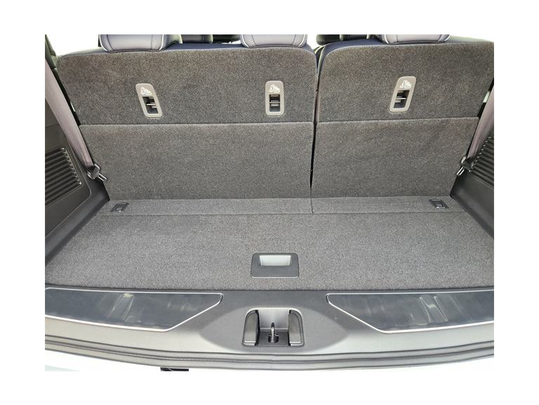 Thumbnail: 2026 INFINITI QX80 - 17