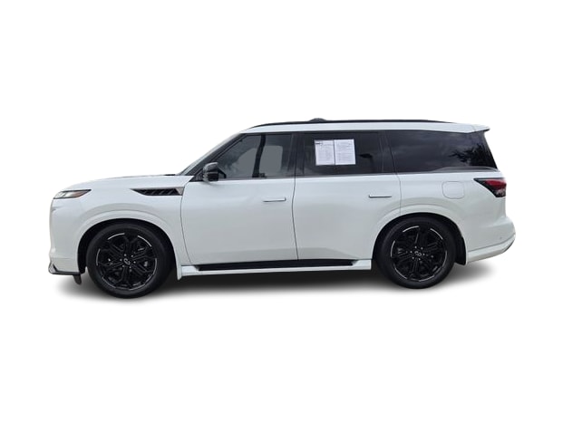 Thumbnail: 2026 INFINITI QX80 - 3