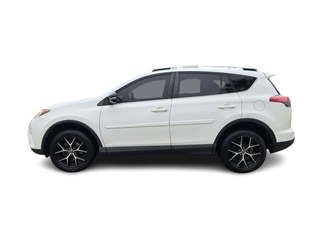 Thumbnail: 2018 Toyota RAV4 - 3