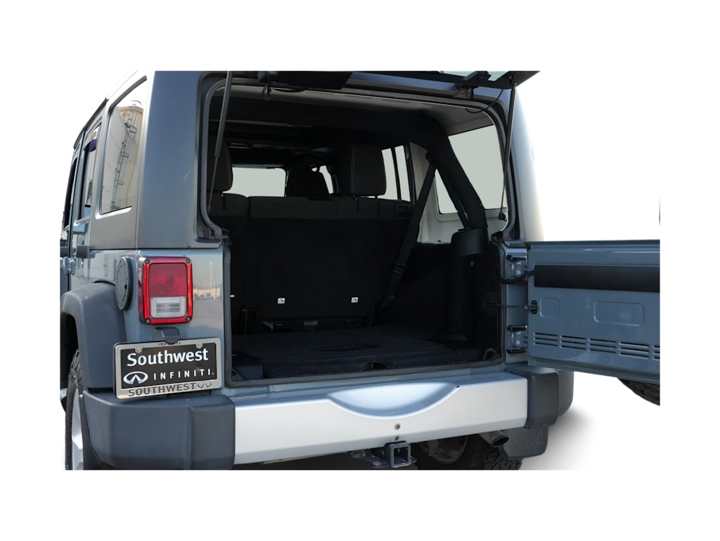 Thumbnail: 2015 Jeep Wrangler - 17